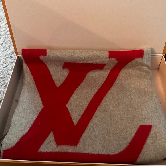 Louis Vuitton Muffler Scarf Echarpe The Ultimate Beige Cashmere Wool - Picture 2 of 14